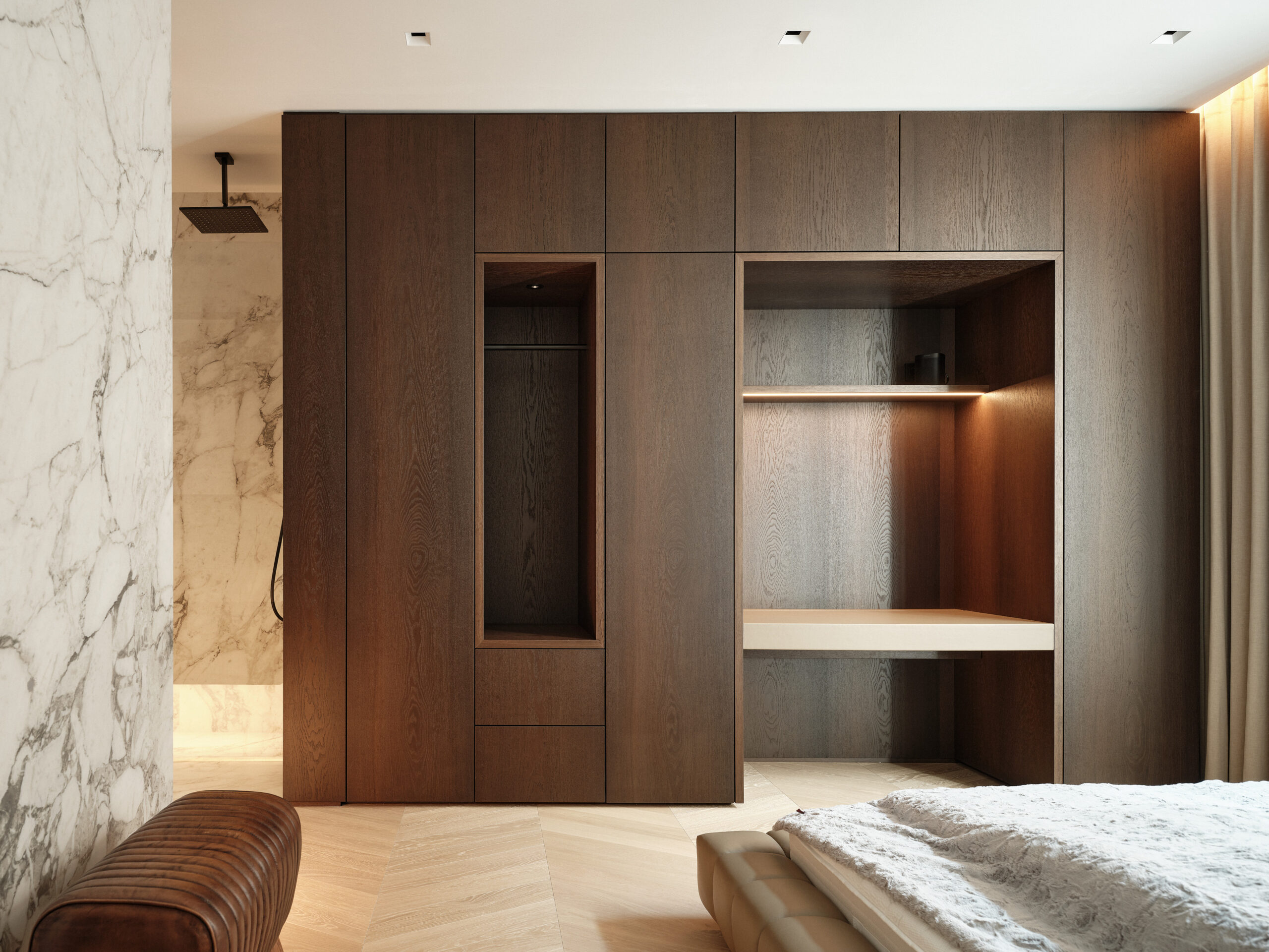 Innenarchitektur Stadtvilla München mit Räuchereiche und heller Keramik_Schreibtisch